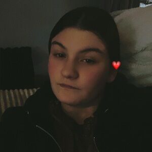 Meet your Posher, Tris